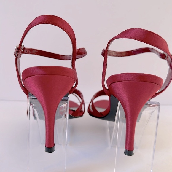 CB Collections Strappy High Heels 7 1/2 Dark Red Burgundy Rhinestone Detail - Picture 5 of 9